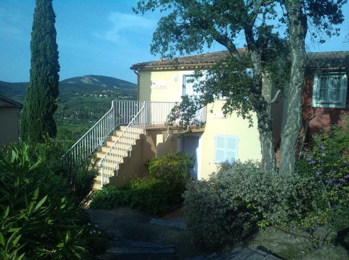 Les Restanques, Bastides Vue Golfe Saint Tropez Apartment Гримо Екстериор снимка
