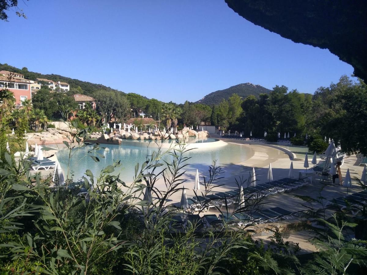 Les Restanques, Bastides Vue Golfe Saint Tropez Apartment Гримо Екстериор снимка