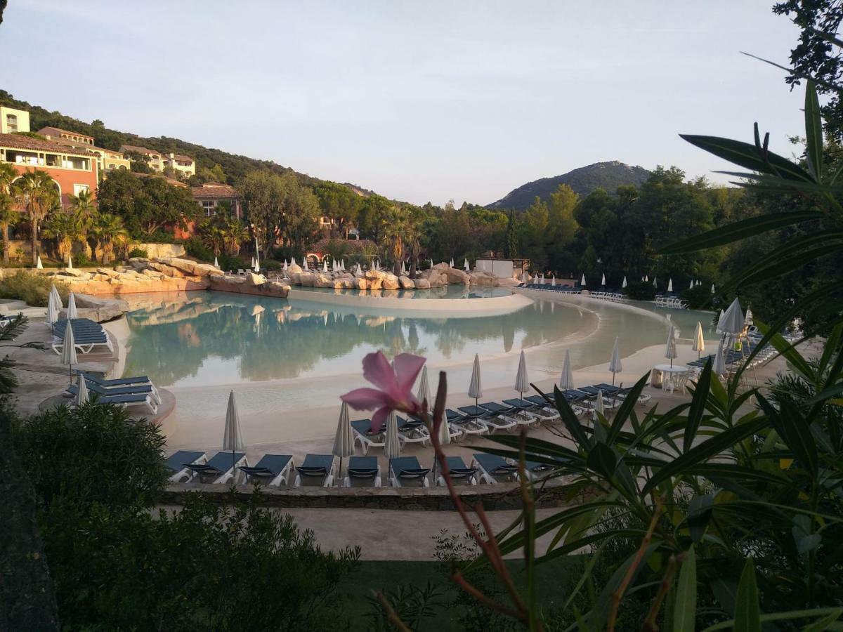 Les Restanques, Bastides Vue Golfe Saint Tropez Apartment Гримо Екстериор снимка